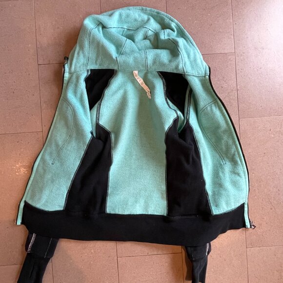 Lululemon Special edition cable knit Scuba Zip Hoodie-Size 2 - Picture 7 of 13